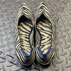 Rothy’s Zebra Print The Point Pointed Toe Flats Flat Black Biege Womens Size 9.5